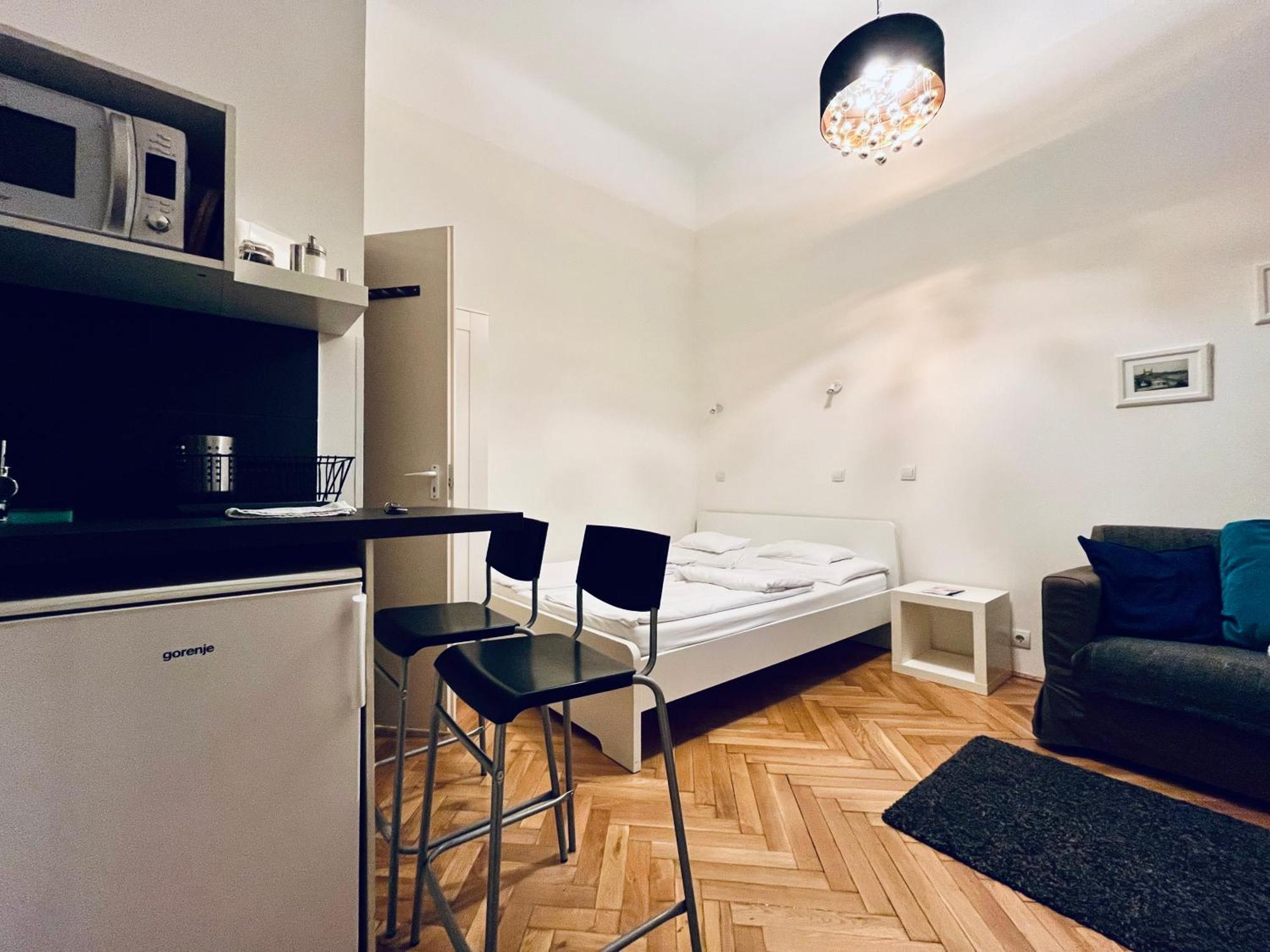 Tatra 4 Studios Budapest Chambre photo