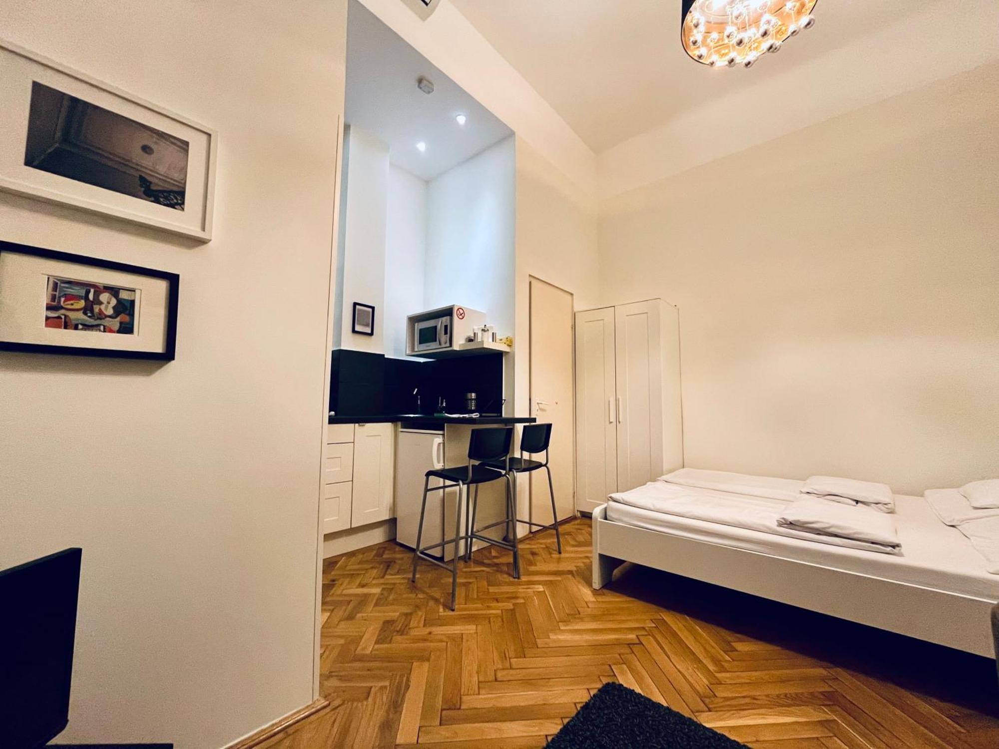 Tatra 4 Studios Budapest Chambre photo