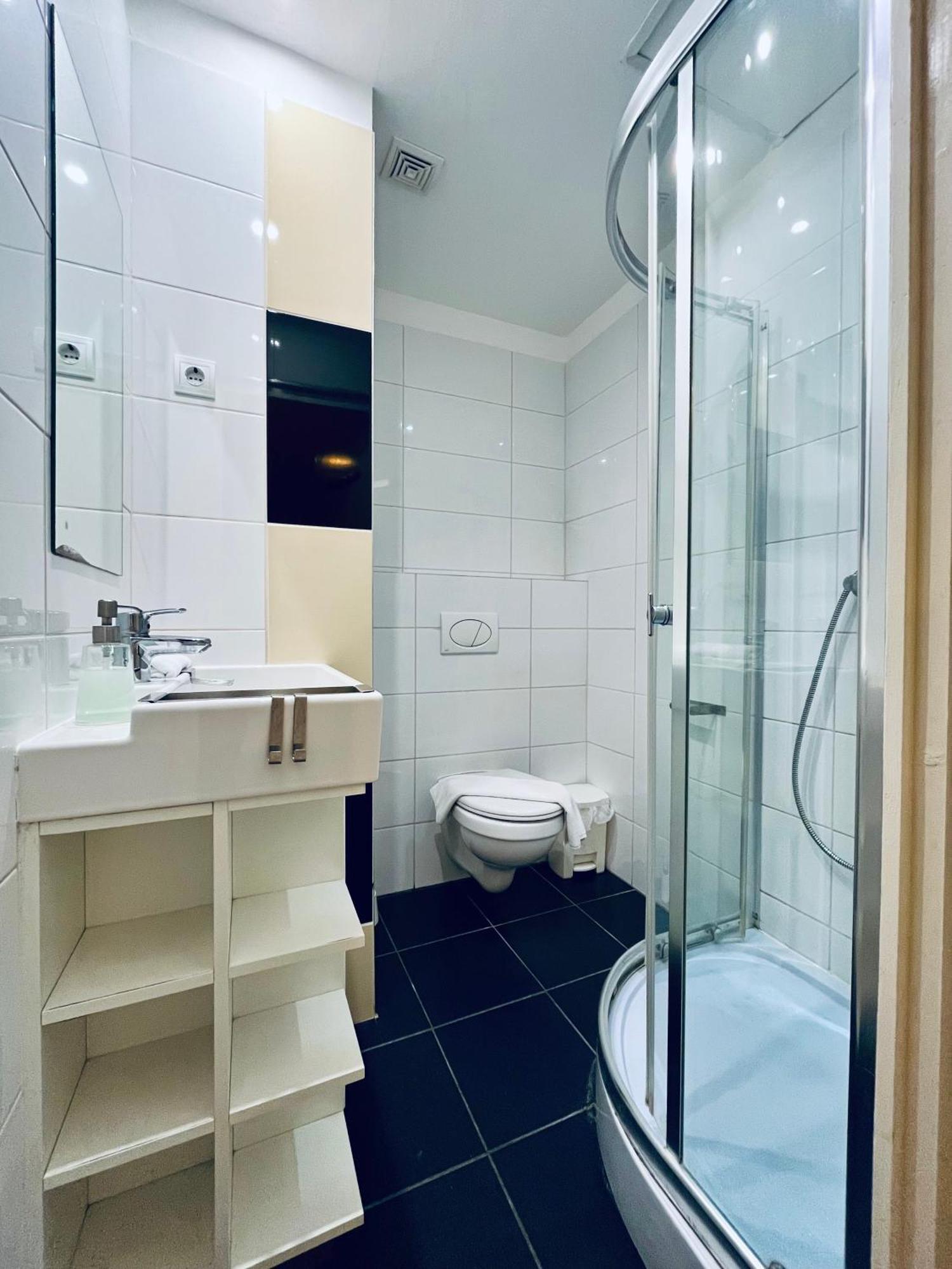 Tatra 4 Studios Budapest Chambre photo